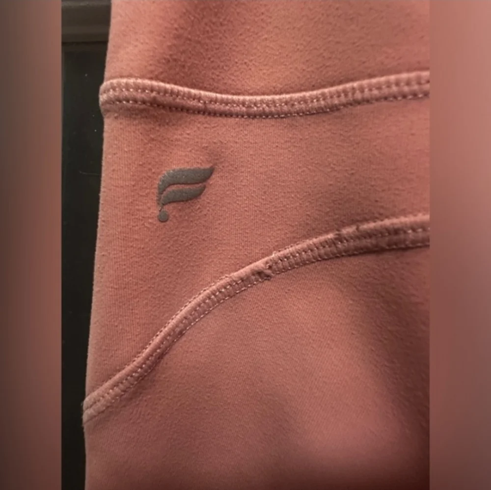 Fabletics Peach Leggings Size Small - Picture 4 of 5